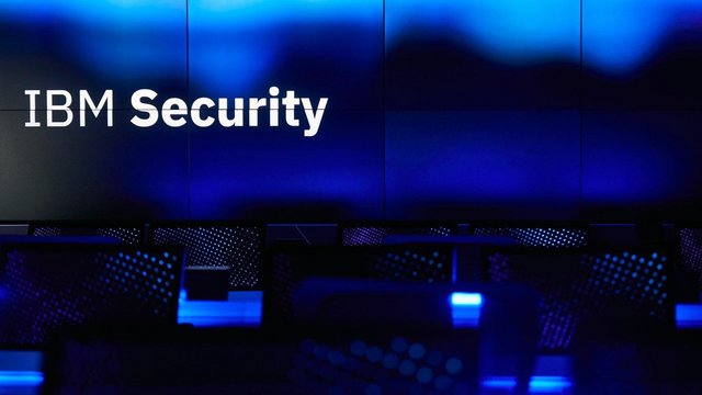 ibm-cloud-pak-security-1-dot-10-administrator-1-v1.jpg