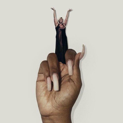 Lizzo-BITCH-WEB-2026-ENRi-CH.jpg