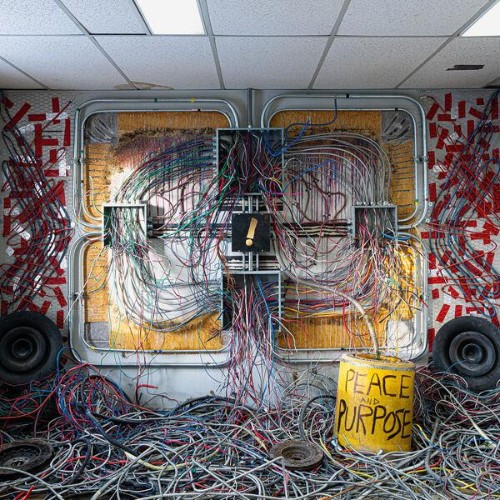 Crack-Cloud-Peace-And-Purpose-WEB-2026-ENRi-CH.jpg