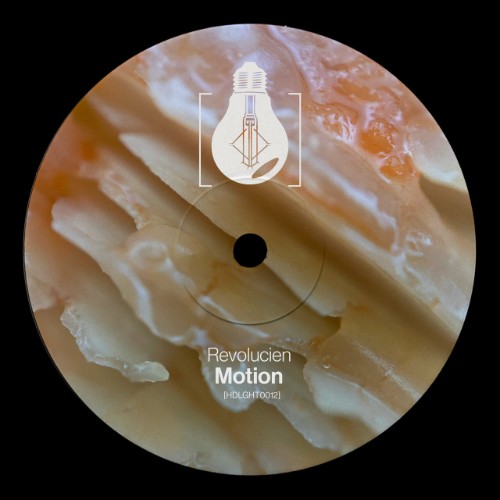Revolucien-Motion-HDLGHT0012-WEB-2026-WAV.jpg