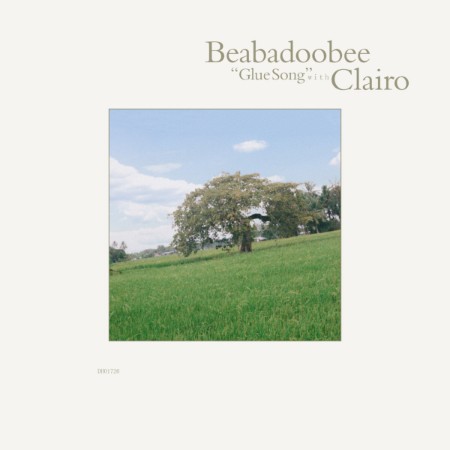 beabadoobee-feat-Clairo-2023-Glue-Song.jpg